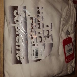 *SOLD*Supreme x TNF White Logo Hoodie - Large